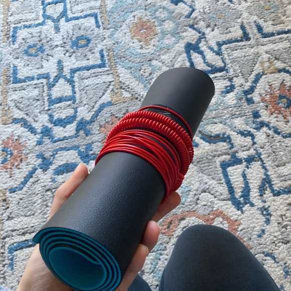 Black Grounding Mat with Cord for In-Home Earthing - Picture 3 of 5